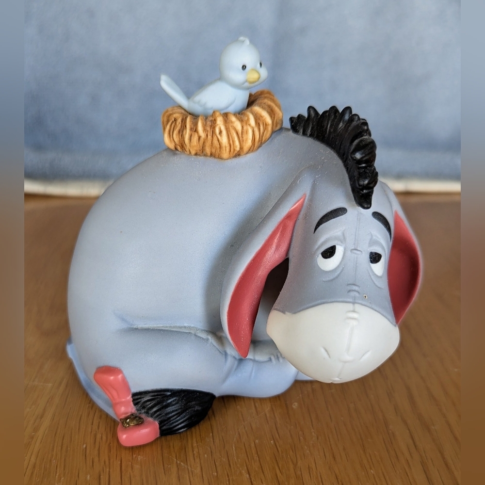 Disney's Pooh & Friends Eeyore "A New Friend, How Nice" Figurine